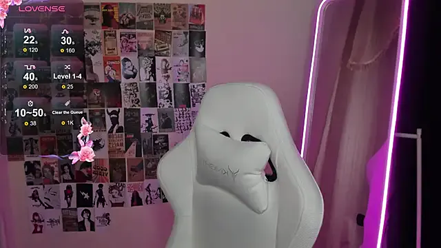 EmmaDarkk from StripChat