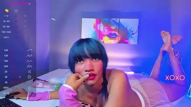 EmmaFox21 from StripChat
