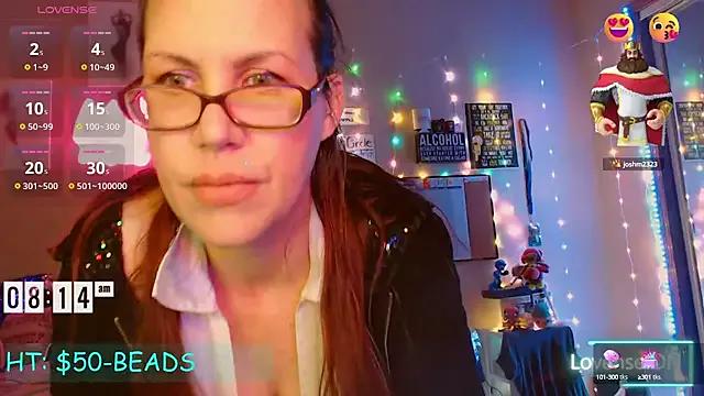 EmmaIsHere from StripChat