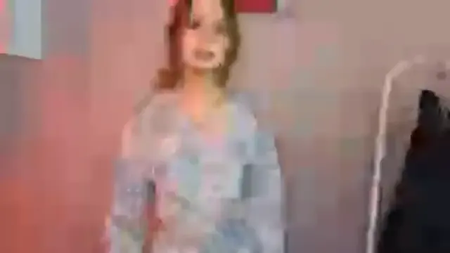 EmmaJonse on StripChat 