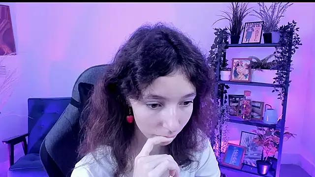 EmmanuellBrown from StripChat is Freechat