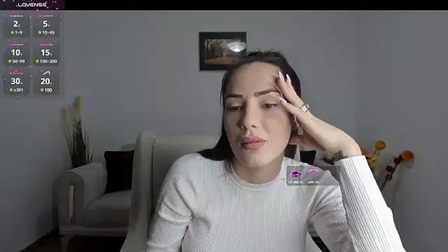 Emmapmg from StripChat