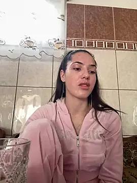 Emmapmg from StripChat