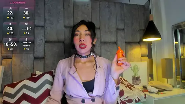 Try our streaming cams variety and talk on a personal level with our adorable girls streamers, showing off their bountiful shapes and dildos.