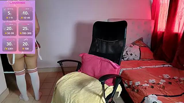 emmasofia_ from StripChat is Freechat
