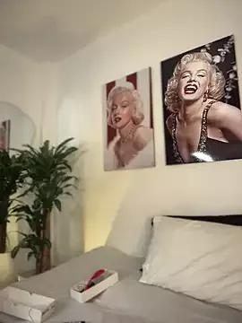 EmmaTapias from StripChat