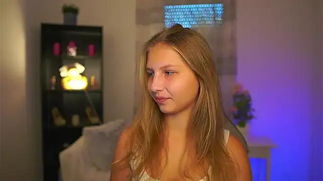 emmie_murray from StripChat is Freechat