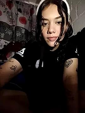 Emmii_cute from StripChat