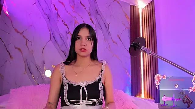 Emmiicute from StripChat