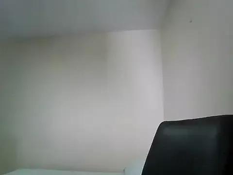 emmilisaenz19 from StripChat is Freechat
