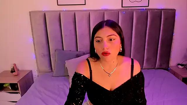 Emmy-Turnner from StripChat