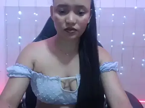 emmy_sm1 on StripChat 