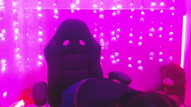 emmy_sm1 on StripChat 