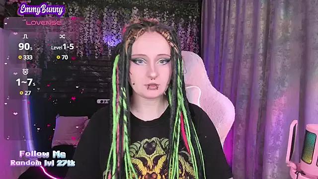 EmmyBunny from StripChat