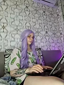 EmmyLik from StripChat is Freechat