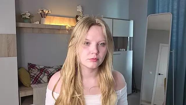 EmmySton from StripChat is Freechat