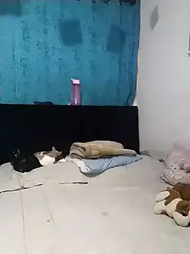 Emmyxxx on StripChat 