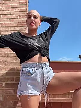 emprexkala from StripChat is Freechat