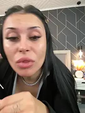 EmyLaveau from StripChat is Freechat