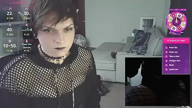 EnbyGamerChick from StripChat is Freechat