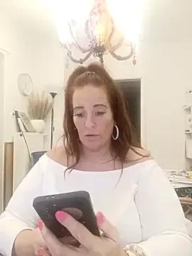 Engel_mia from StripChat