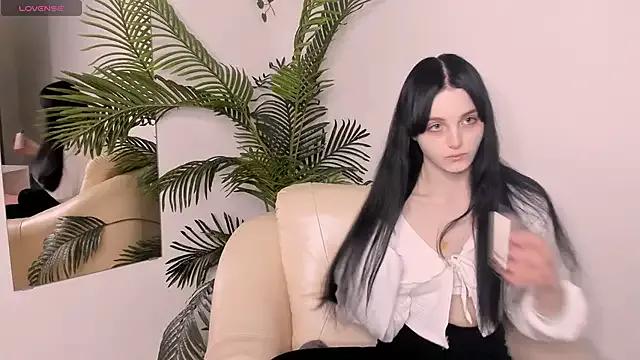 EngelBendall from StripChat is Freechat