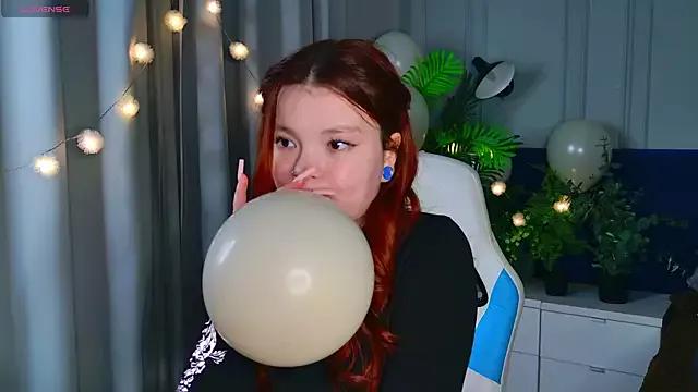 EnnySunrise from StripChat