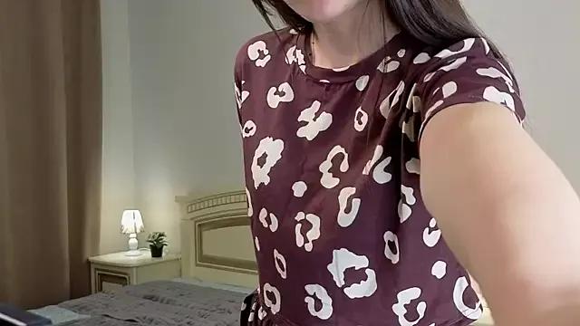 EnricaElis from StripChat is Freechat