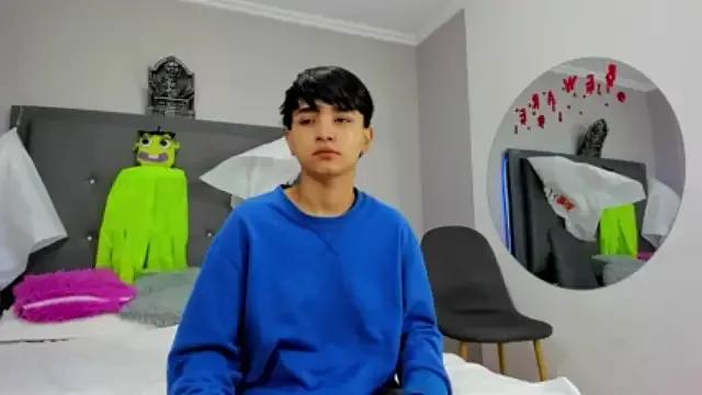 Erick_Santiago_ from StripChat