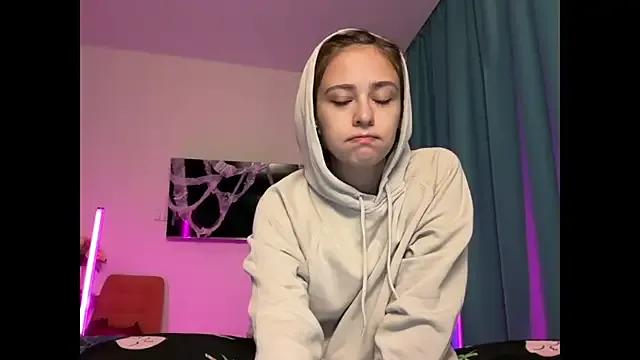 Try our streaming cams variety and talk on a personal level with our adorable girls streamers, showing off their bountiful shapes and dildos.