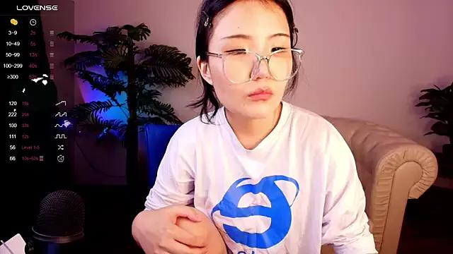 Erikawai from StripChat is Freechat