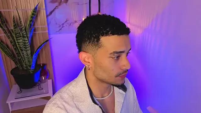 eross_chipre_ from StripChat is Freechat