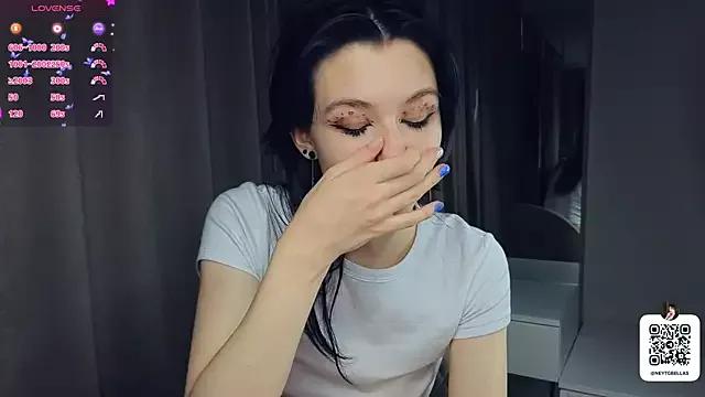 EsmeBellas from StripChat