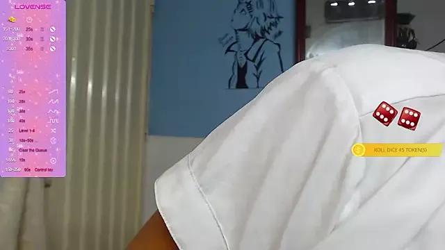 Esmeralda_Shin from StripChat