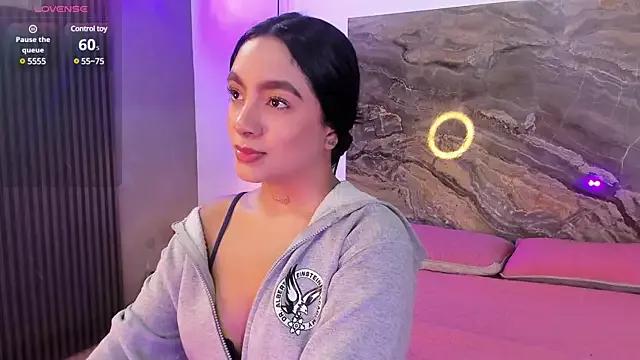Estefy_gomez09 from StripChat