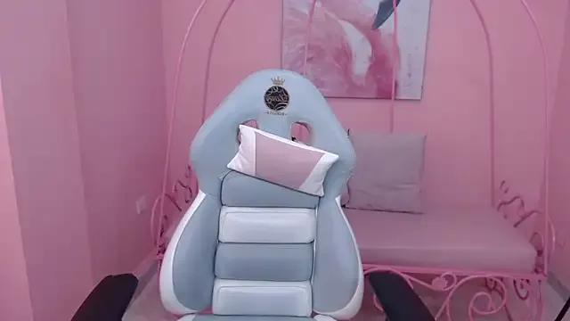 Estrella_02_ from StripChat is Freechat