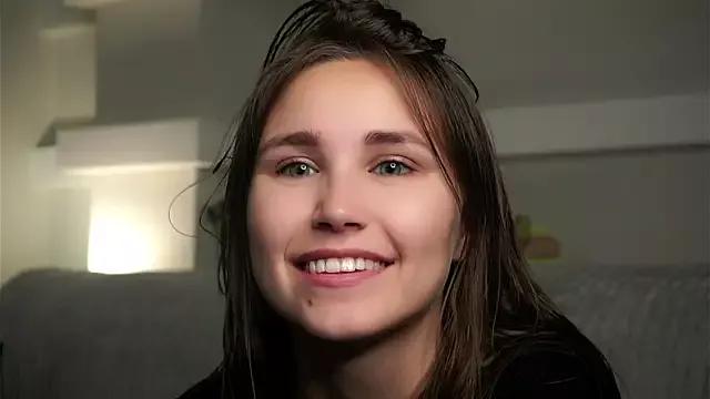 EthalFlowers from StripChat is Freechat