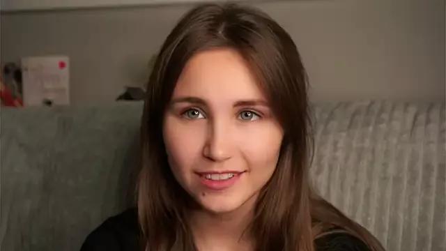 EthalFlowers from StripChat is Freechat
