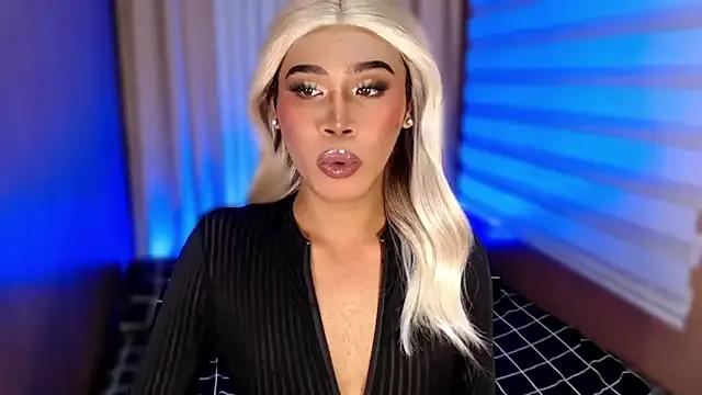 ETHEREAL_ANNA from StripChat