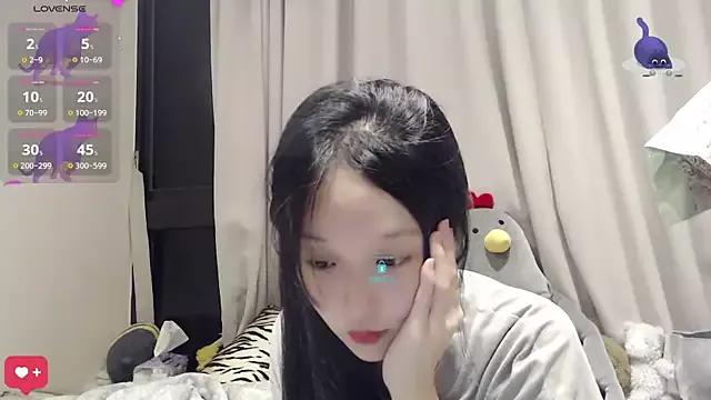 Etherealcat33 from StripChat