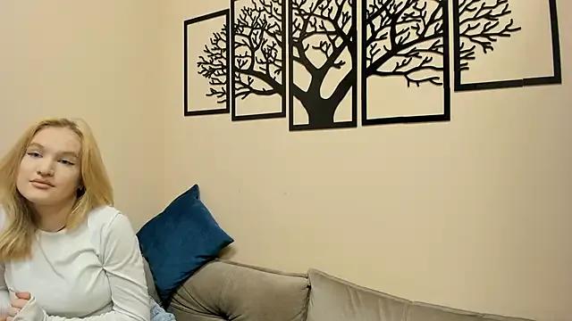 Try our streaming cams variety and talk on a personal level with our adorable girls streamers, showing off their bountiful shapes and dildos.