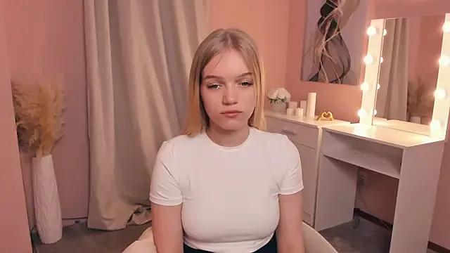 EttaLoose from StripChat