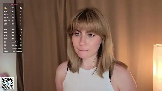 Try our streaming cams variety and talk on a personal level with our adorable girls streamers, showing off their bountiful shapes and dildos.