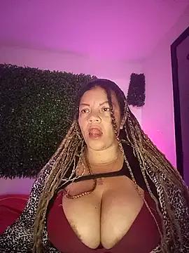 Eva_Luxei from StripChat is Freechat