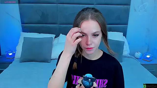 Eva_Stonee from StripChat is Freechat