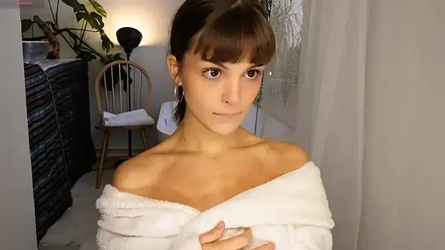 Eva_Zill from StripChat is Freechat