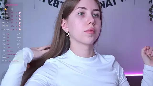 EvaAkins from StripChat