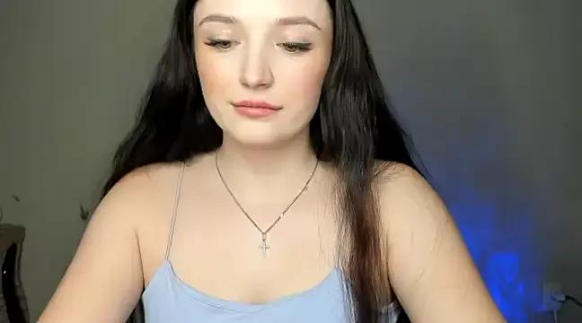 EvaaMillerr99 from StripChat
