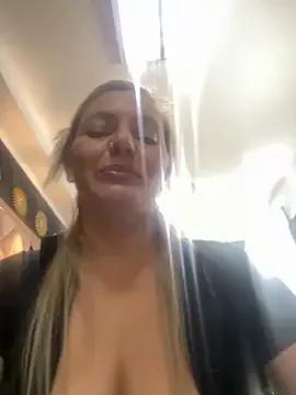 EvaBellucci_ from StripChat is Freechat