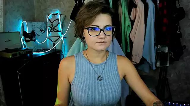 EvaBrownie from StripChat is Freechat